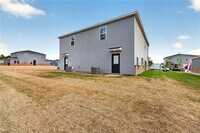 Building Photo - 6802 SW Dignity Ave