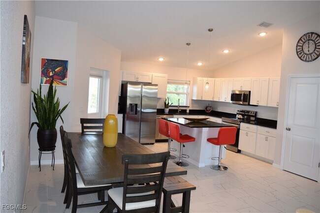 Building Photo - 2006 Welby Ln