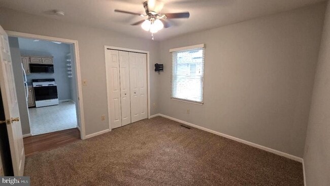 Building Photo - 2725 Vivians Way
