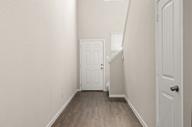 Building Photo - 3591 Cannon Dr