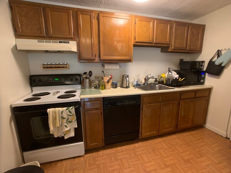 Primary Photo - 276 Corey Rd