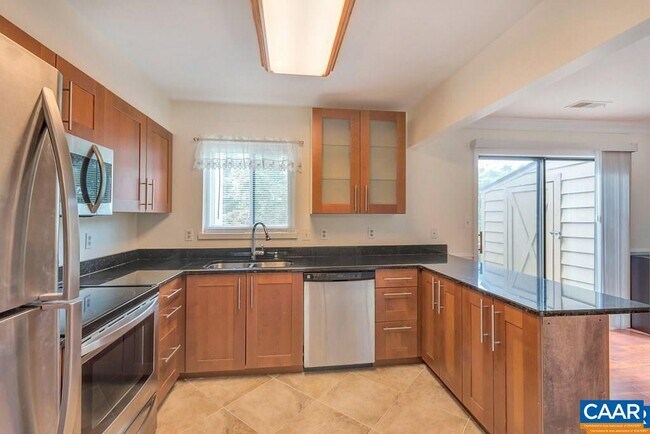 Building Photo - 328 Harvest Dr