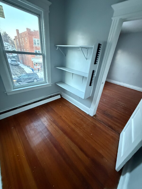 Building Photo - 1037 Capitol Ave