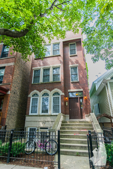 Primary Photo - 2732 N Wayne Ave