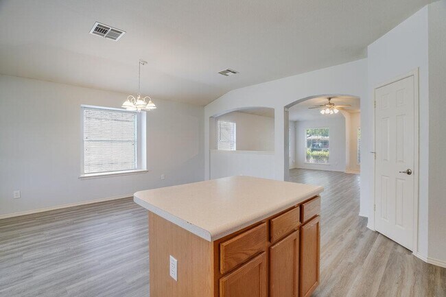 Building Photo - 3310 Zinfandel Ln