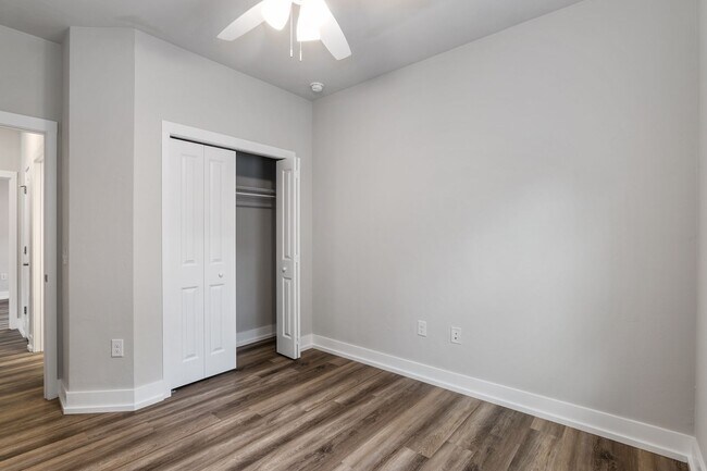 Building Photo - Charming 3-Bed, 2-Bath Home with Fenced Yard – Available 7/13/26!