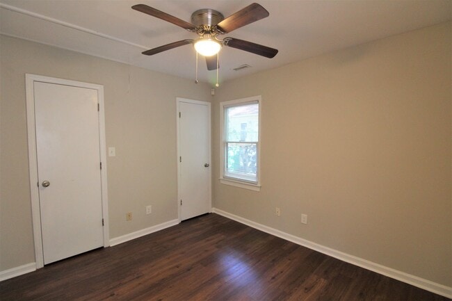 Building Photo - Move-In Ready Ranch Minutes from Plaza Midwood, NoDa & Uptown