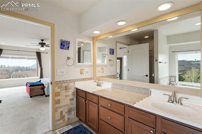 Building Photo - 4240 Cedar Heights Dr