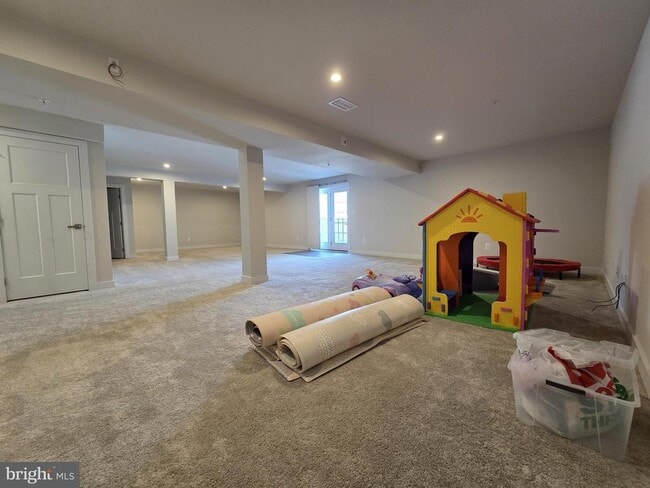 Building Photo - 7550 Mint Springs Ct