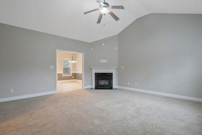 Building Photo - 159 English Oak Dr