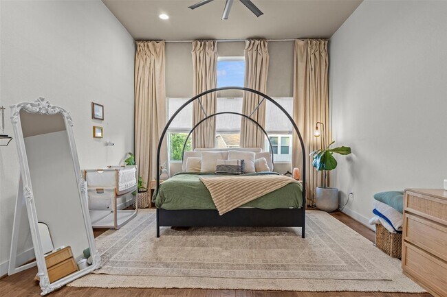 Building Photo - 317 Bridgeford Dr