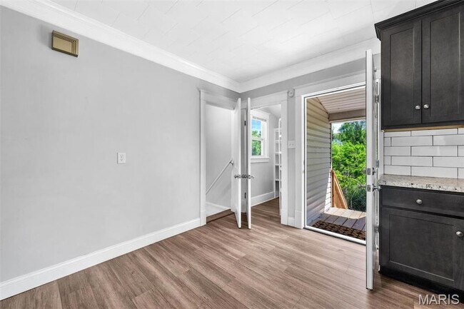 Building Photo - 330 Chambers Rd