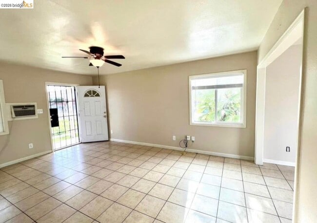 Building Photo - 31 Sunset Dr