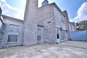 Building Photo - 642 Wilcrest Dr