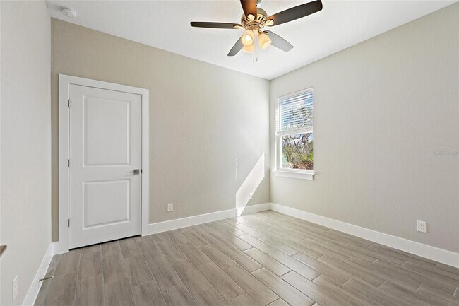 Building Photo - 11 Magnolia Ln