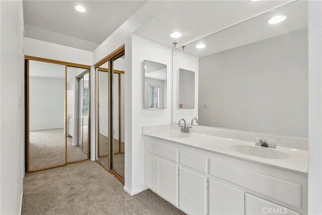 Building Photo - 10371 Garden Grove Blvd