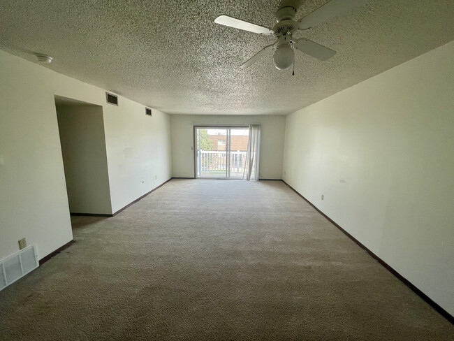 Apt 209 - 205 Spruce St