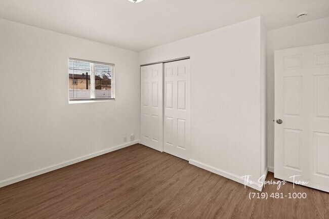 Building Photo - 1216 Pando Ave