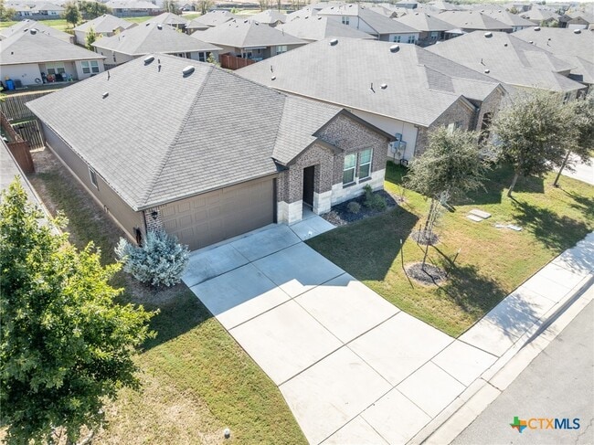 Building Photo - 860 Margay Lp