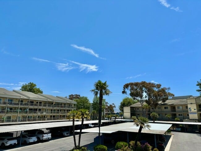 Building Photo - Port Hueneme | 2 Bed + 2 Bath | OCEAN VIEW...