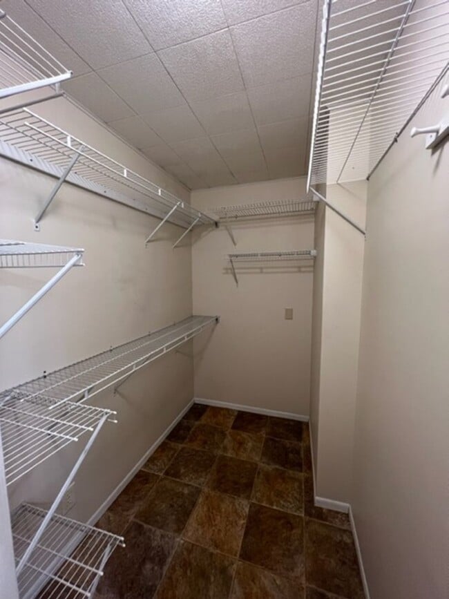 Building Photo - 2BR house near CofO!!!