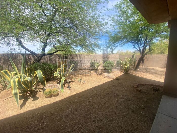 Building Photo - 31108 N 72nd Pl