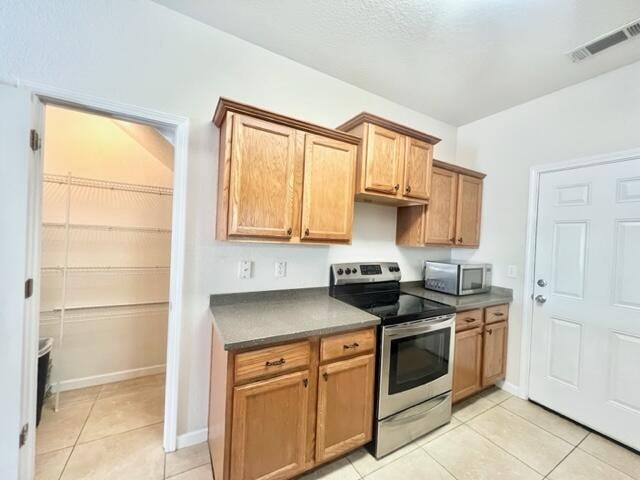 Building Photo - 123 Farrah Ave