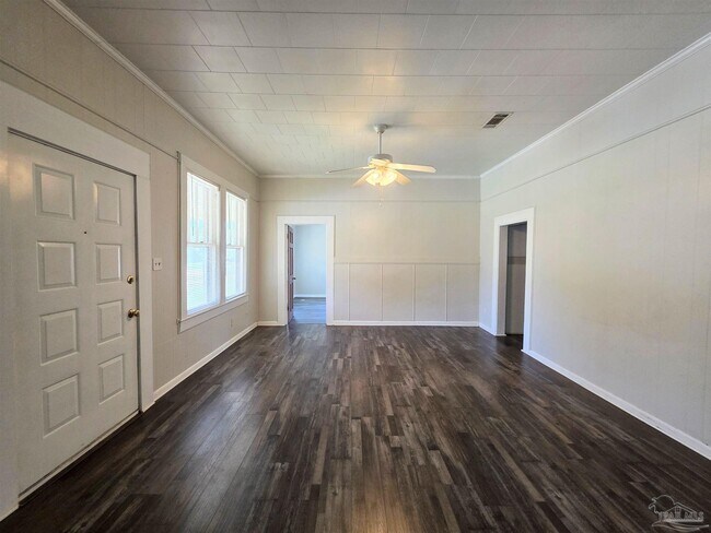 Building Photo - 5404 N Blue Angel Pkwy