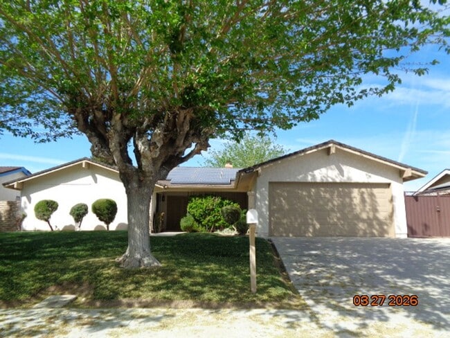 Building Photo - Single Story Home in College Terrace