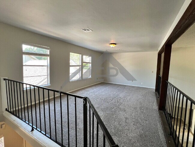 Building Photo - 10832 Admiral Dr