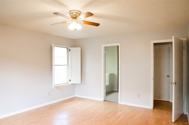 Building Photo - 16306 Cobble Springs Ct