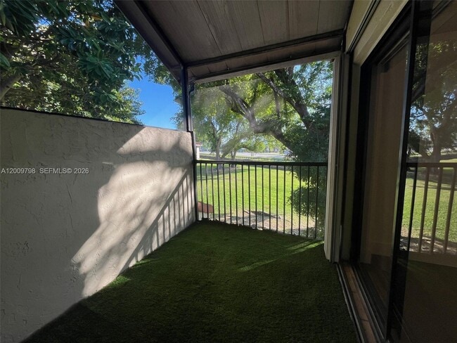 Building Photo - 9795 SW 138th Ave