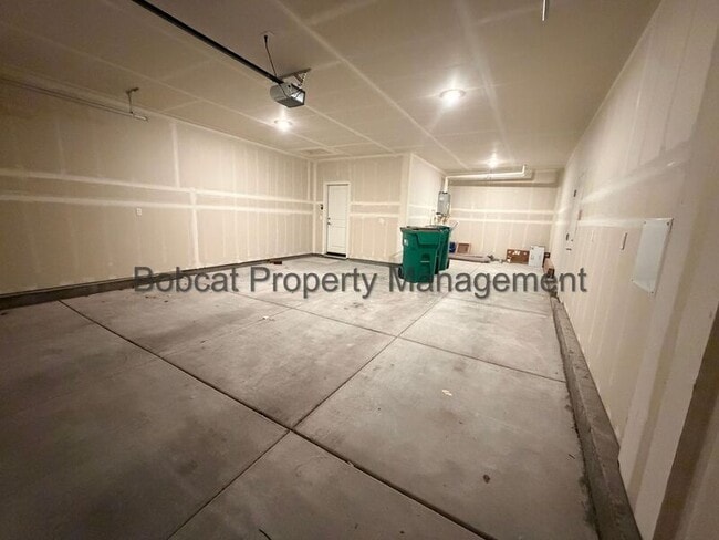 Building Photo - 1751 Boundary Peak St
