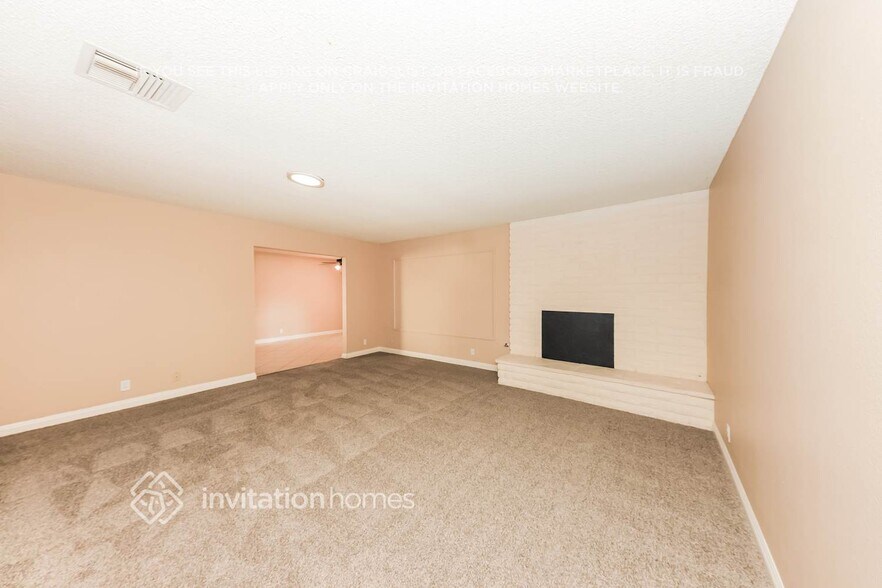 Building Photo - 41797 Royal Palm Dr