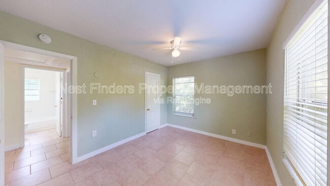 Building Photo - 4694 Timuquana Rd