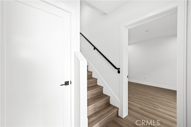 Building Photo - 6704 Kester Ave