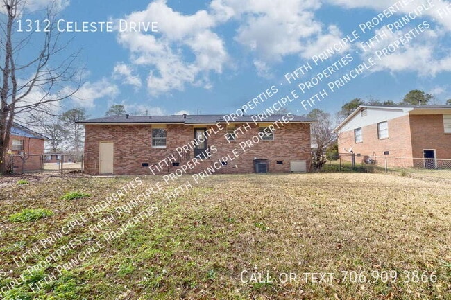 Building Photo - 1312 Celeste Dr