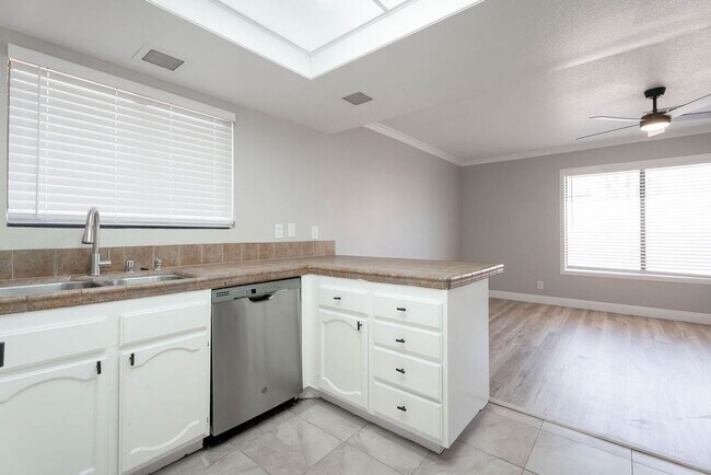 Building Photo - 5055 Stormy Cir