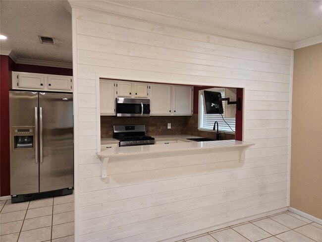 Building Photo - 12243 Fetlock Dr