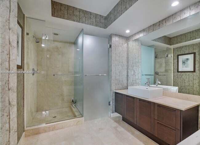 Building Photo - 150 Sunny Isles Blvd