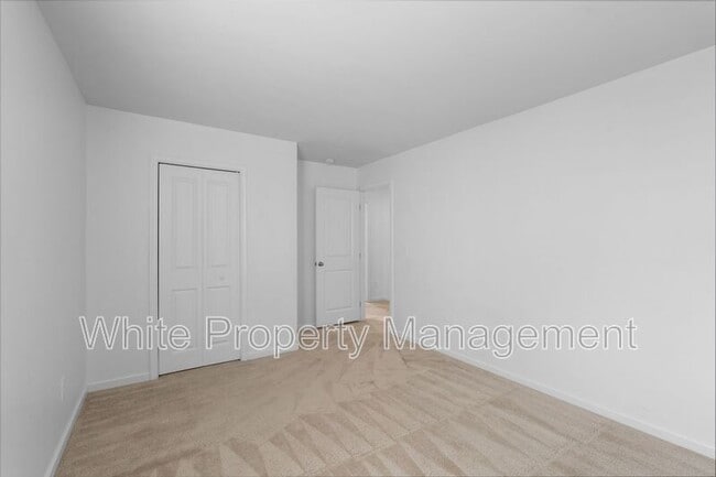 Building Photo - 1619 Hooper Court