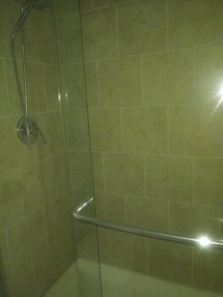 Building Photo - 27 Noster St