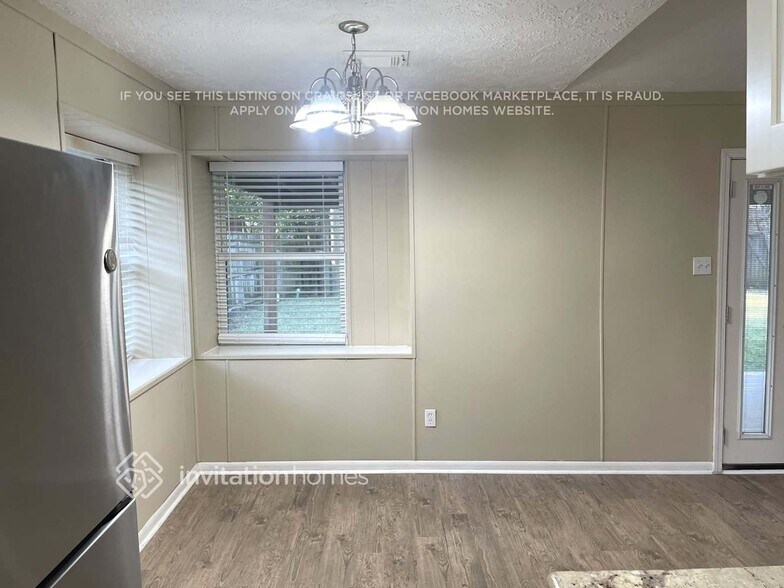 Building Photo - 801 Newport Blvd