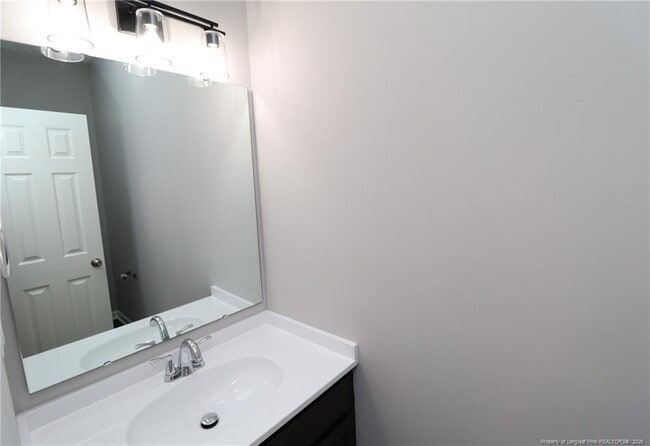 Building Photo - 5112 Mabe Dr