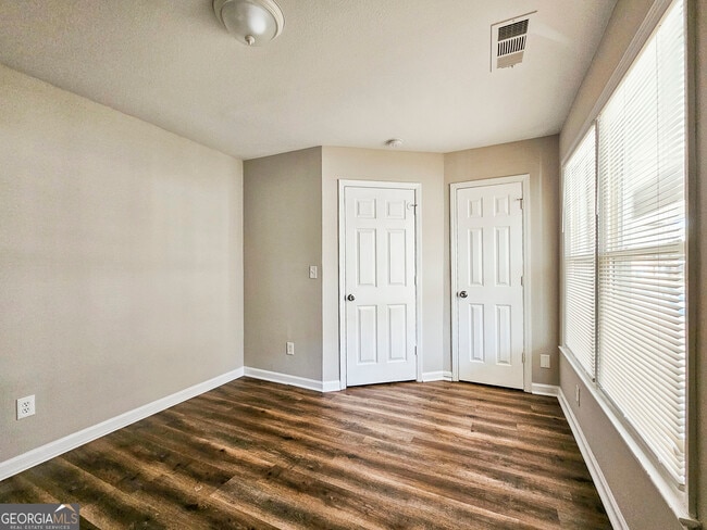 Building Photo - 1075 To Lani Dr