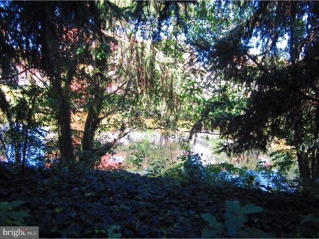 Building Photo - 296 Tavistock Rd