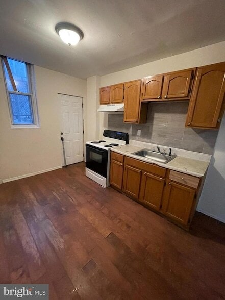 Building Photo - 3432 Ormes St