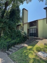 Building Photo - 1748 Timberwood Dr