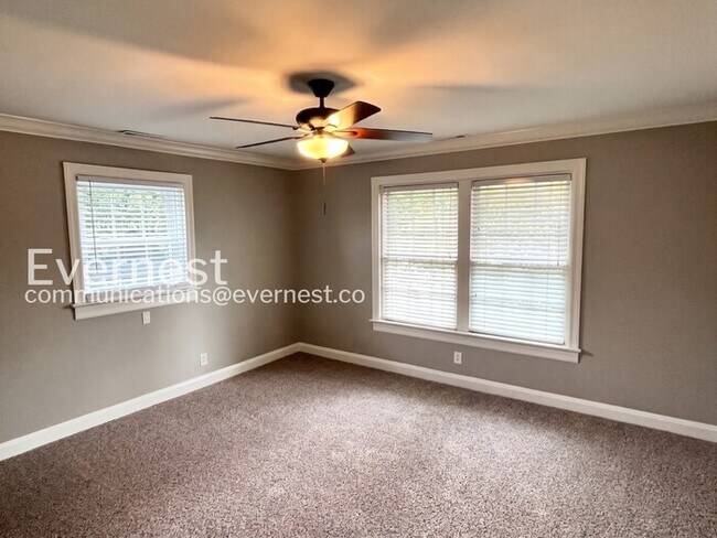 Building Photo - 109 Mayfair Rd