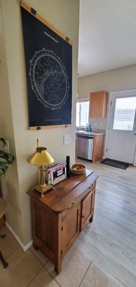 Building Photo - 2484 St Paul Dr